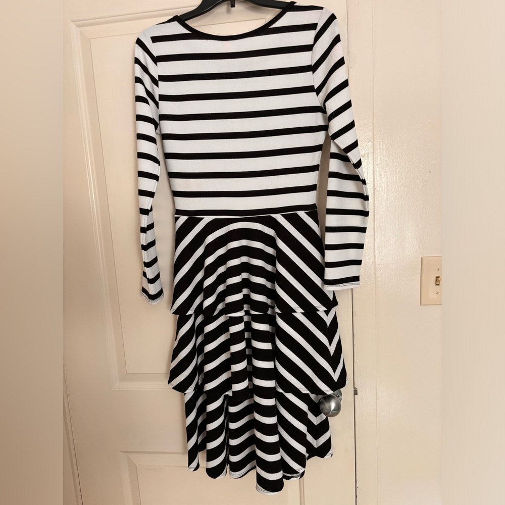 Lula Rae M Dress - Picture 3 of 3